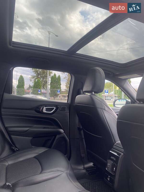 Фото Jeep Compass з оголошення AUTO.RIA