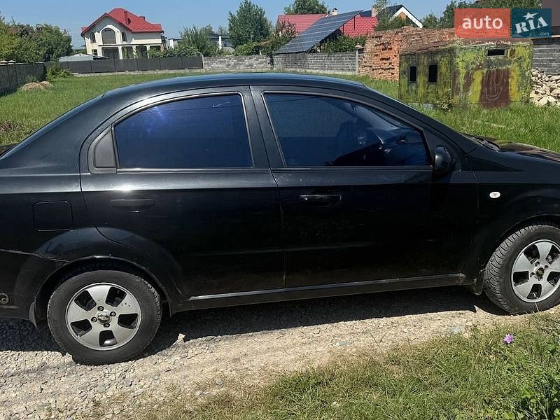 Фото Chevrolet Aveo з оголошення AUTO.RIA