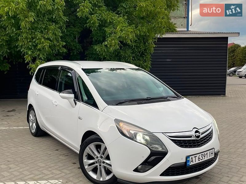 Фото Opel Zafira з оголошення AUTO.RIA