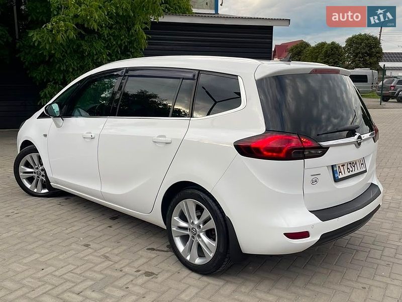Фото Opel Zafira з оголошення AUTO.RIA
