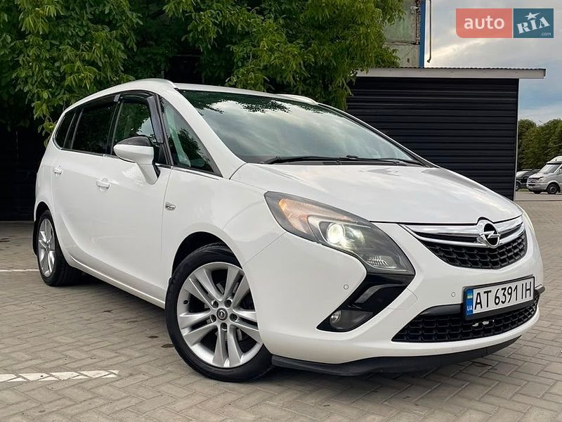 Фото Opel Zafira з оголошення AUTO.RIA