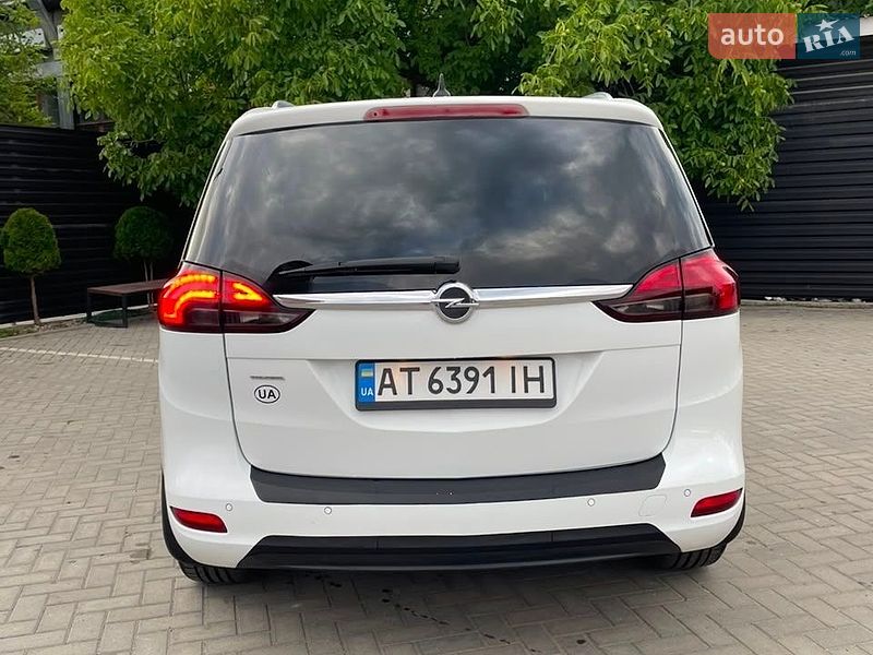 Фото Opel Zafira з оголошення AUTO.RIA