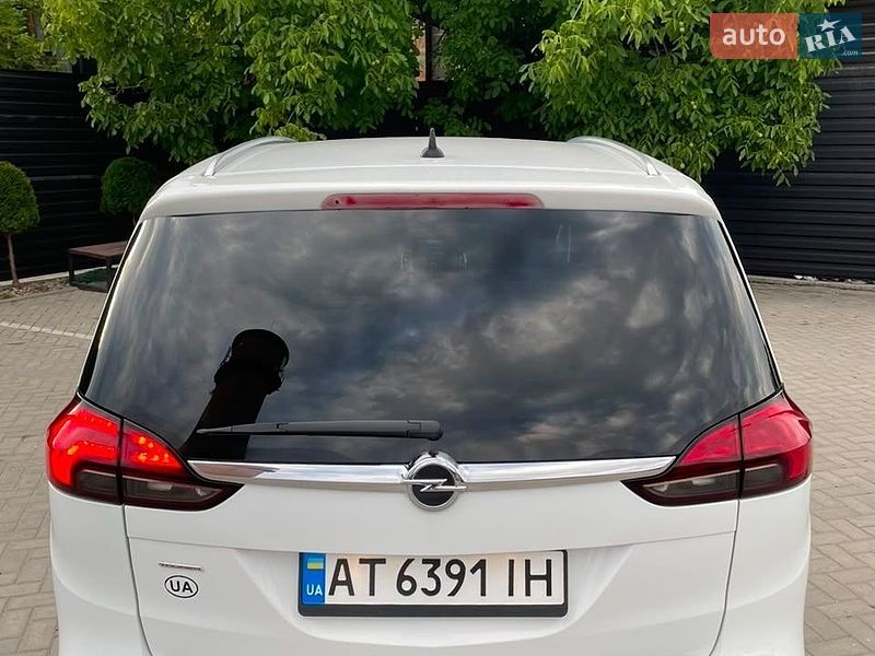 Фото Opel Zafira з оголошення AUTO.RIA
