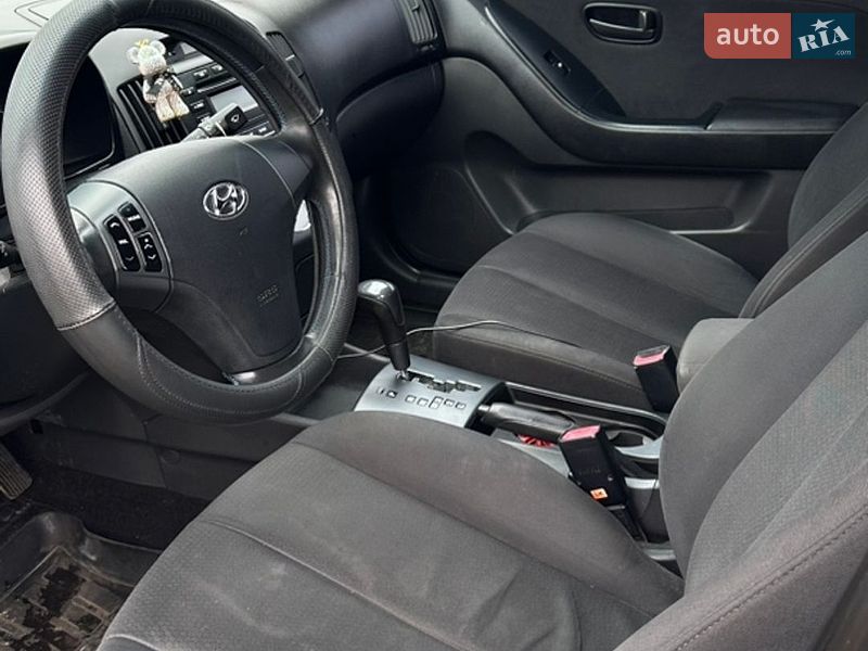 Фото Hyundai Elantra з оголошення AUTO.RIA