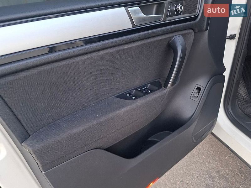 Фото Volkswagen Touareg з оголошення AUTO.RIA