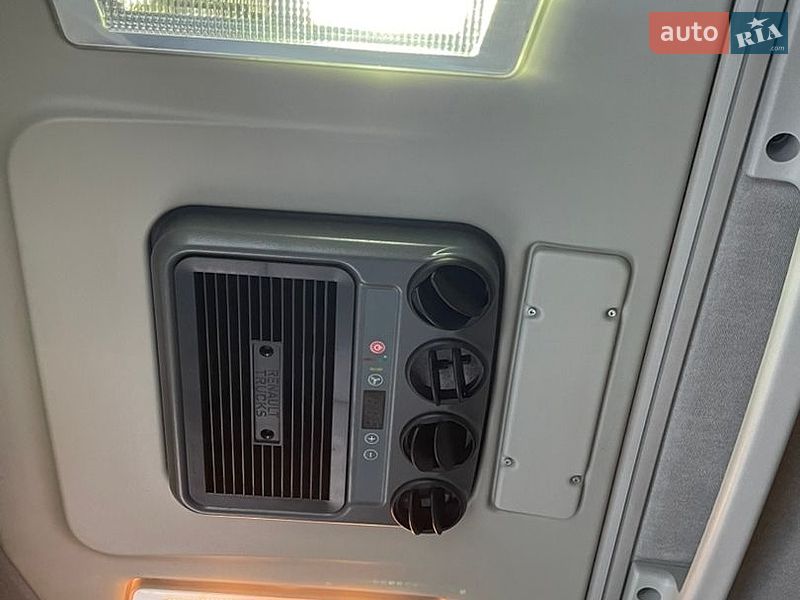 Фото Renault Range T/T-Series з оголошення AUTO.RIA