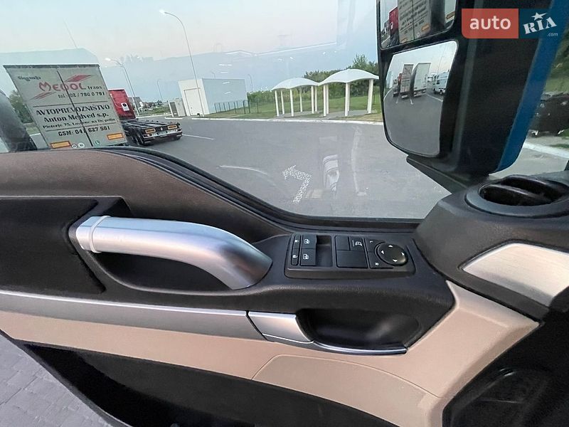 Фото MAN TGX з оголошення AUTO.RIA