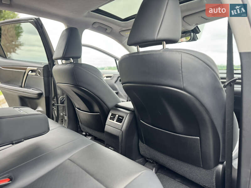 Фото Lexus RX з оголошення AUTO.RIA