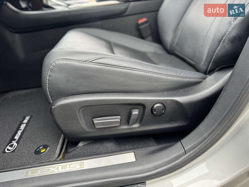 Фото Lexus RX з оголошення AUTO.RIA