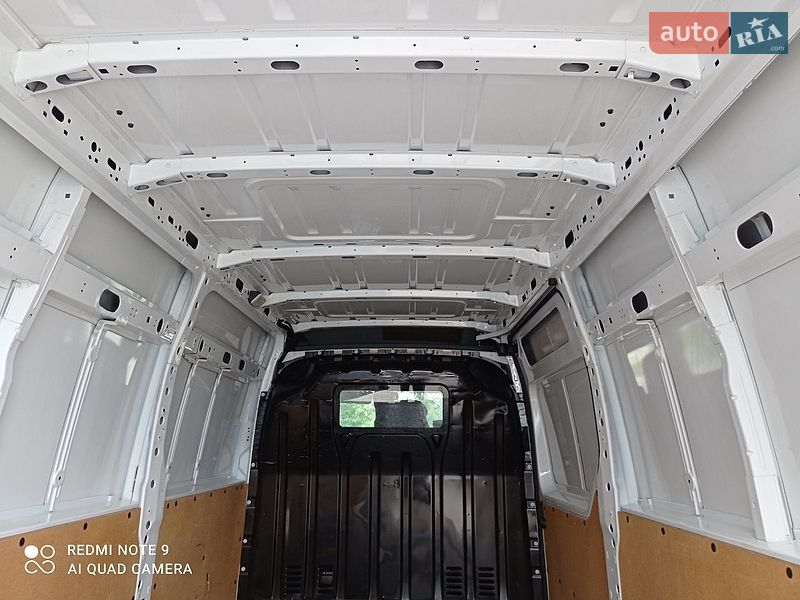 Фото Renault Master з оголошення AUTO.RIA