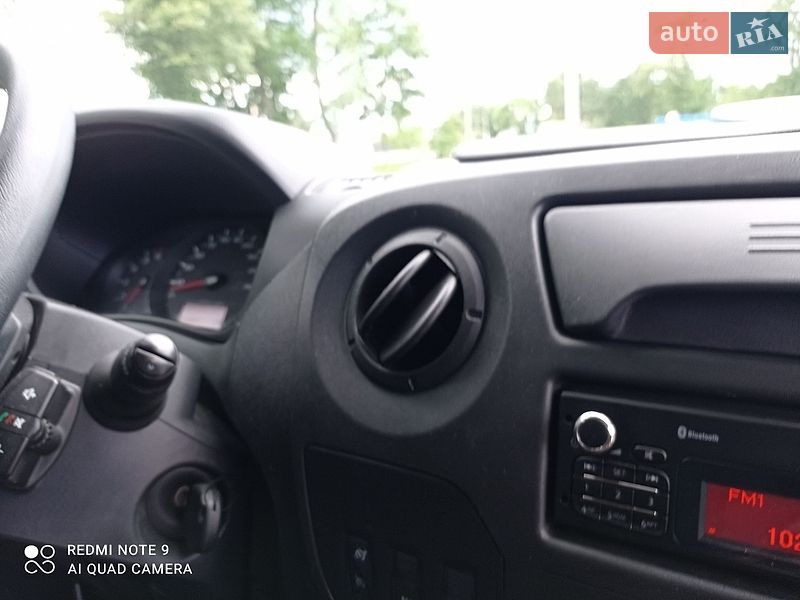 Фото Renault Master з оголошення AUTO.RIA