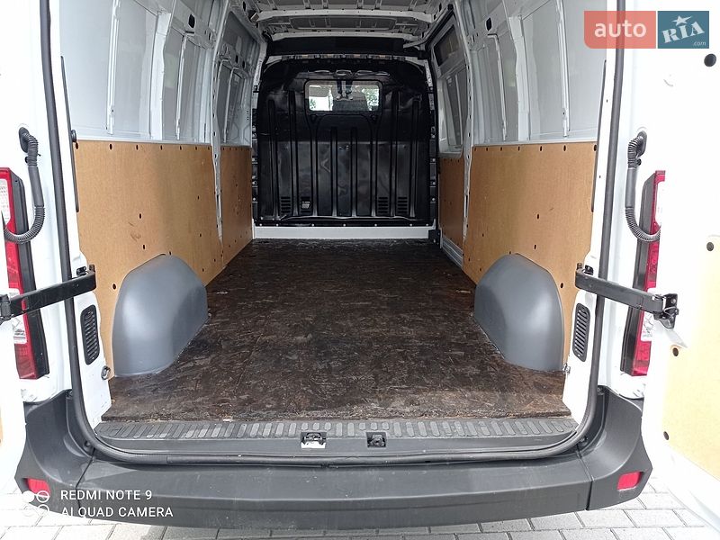 Фото Renault Master з оголошення AUTO.RIA