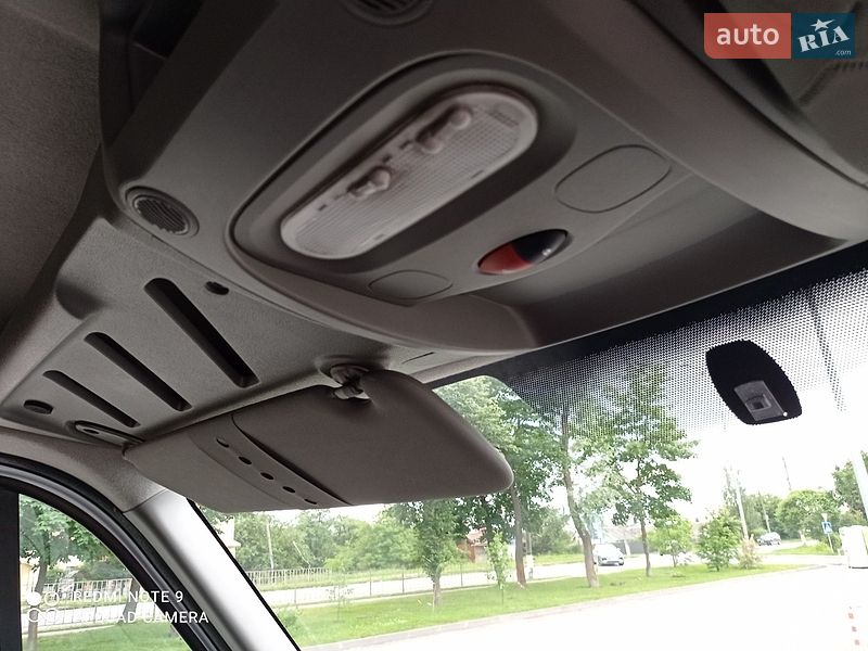 Фото Renault Master з оголошення AUTO.RIA