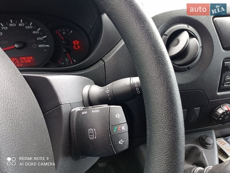 Фото Renault Master з оголошення AUTO.RIA