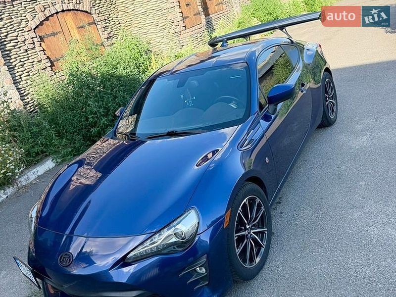 Фото Toyota GT 86 з оголошення AUTO.RIA