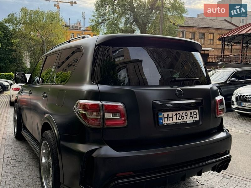 Фото Nissan Patrol з оголошення AUTO.RIA