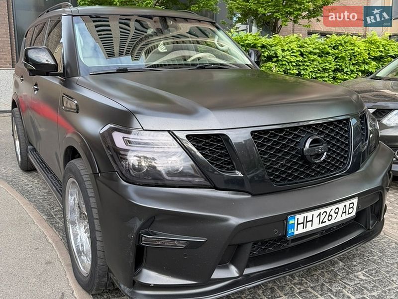 Фото Nissan Patrol з оголошення AUTO.RIA