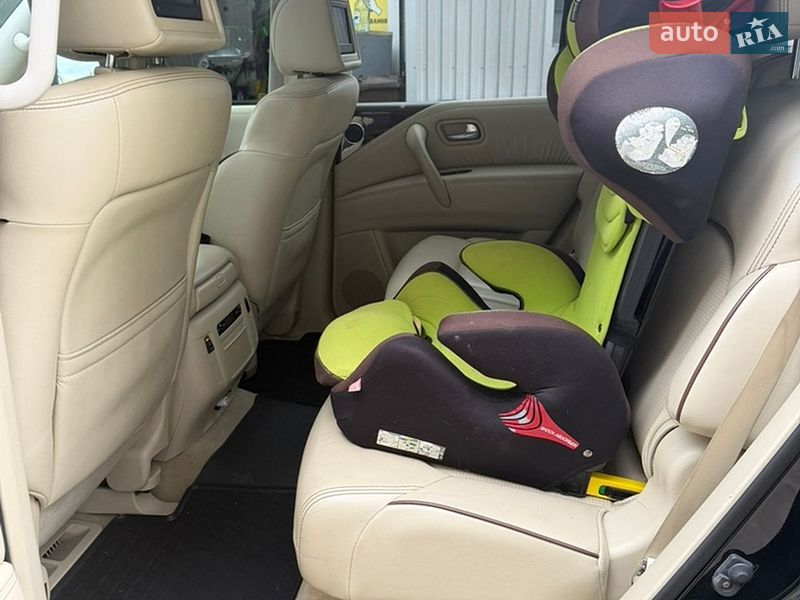 Фото Nissan Patrol з оголошення AUTO.RIA