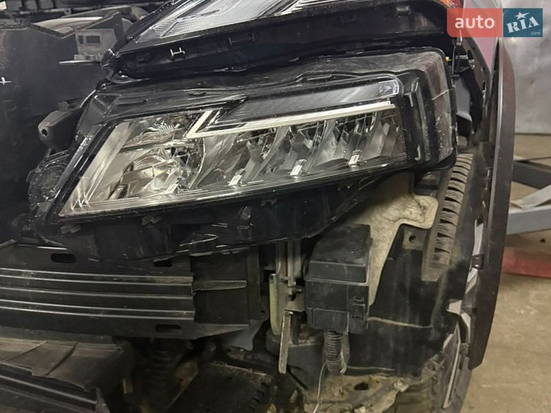 Фото Nissan Rogue з оголошення AUTO.RIA