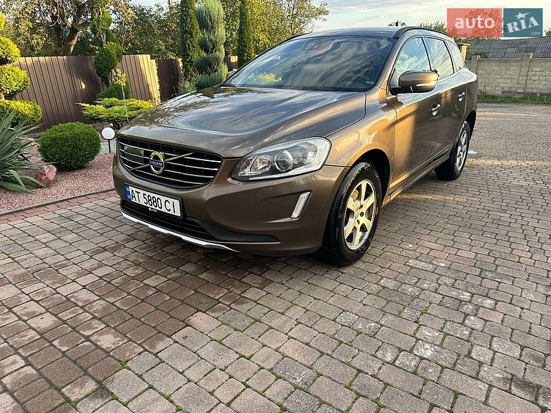 Фото Volvo XC60 з оголошення AUTO.RIA