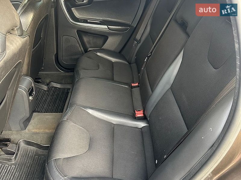 Фото Volvo XC60 з оголошення AUTO.RIA