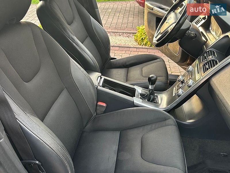 Фото Volvo XC60 з оголошення AUTO.RIA