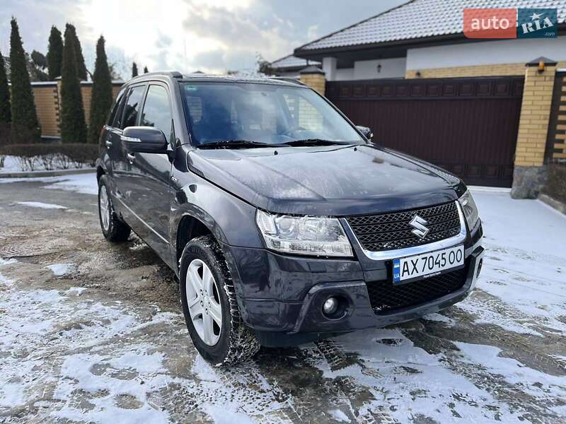 Фото Suzuki Grand Vitara з оголошення AUTO.RIA