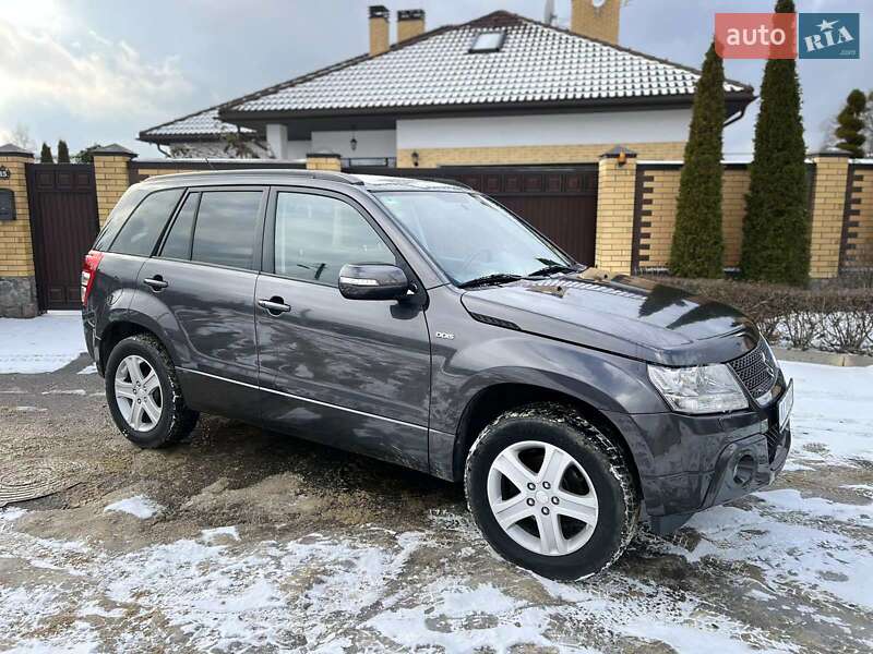 Фото Suzuki Grand Vitara з оголошення AUTO.RIA