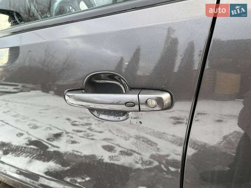 Фото Suzuki Grand Vitara з оголошення AUTO.RIA