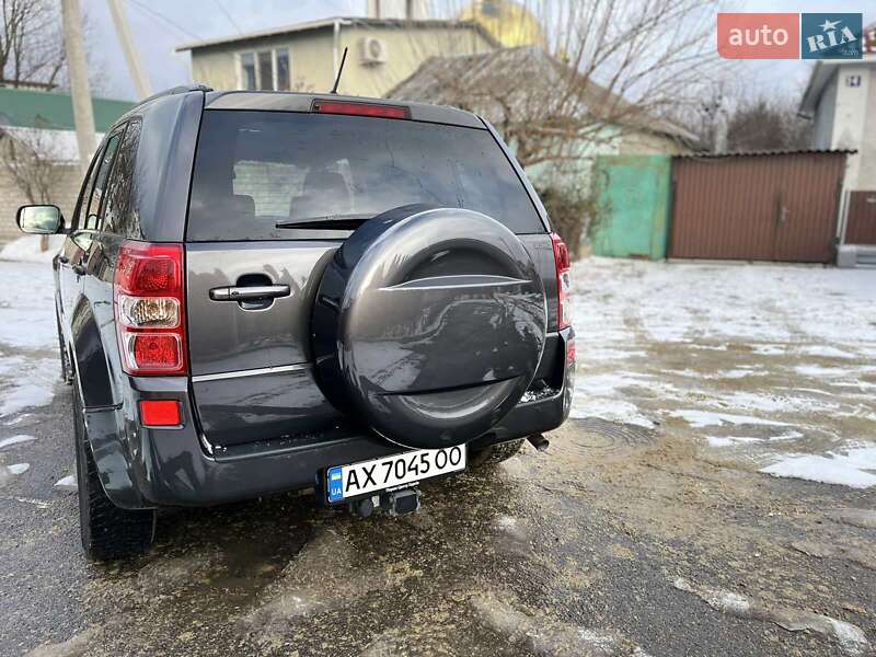 Фото Suzuki Grand Vitara з оголошення AUTO.RIA