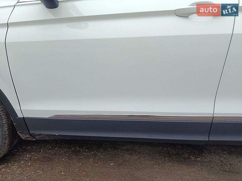 Фото Volkswagen Tiguan з оголошення AUTO.RIA