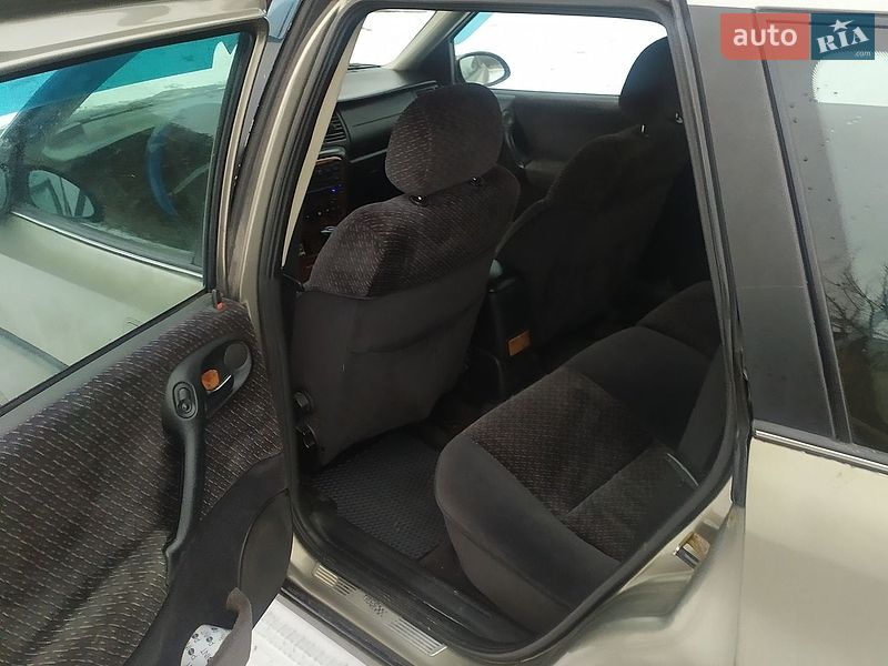 Фото Opel Vectra з оголошення AUTO.RIA