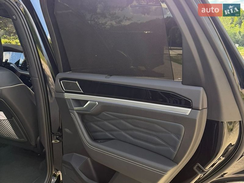 Фото Volkswagen Touareg з оголошення AUTO.RIA