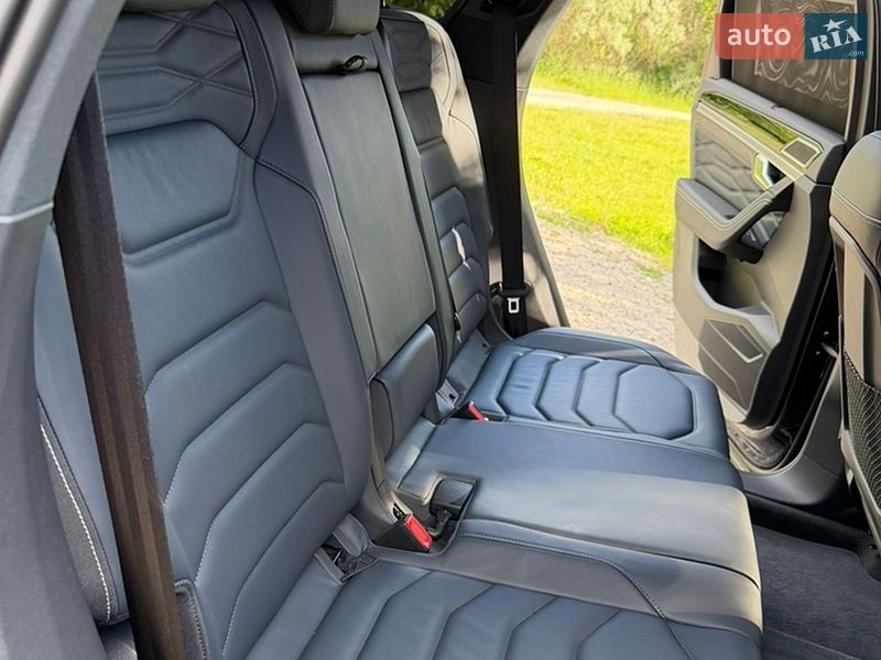 Фото Volkswagen Touareg з оголошення AUTO.RIA