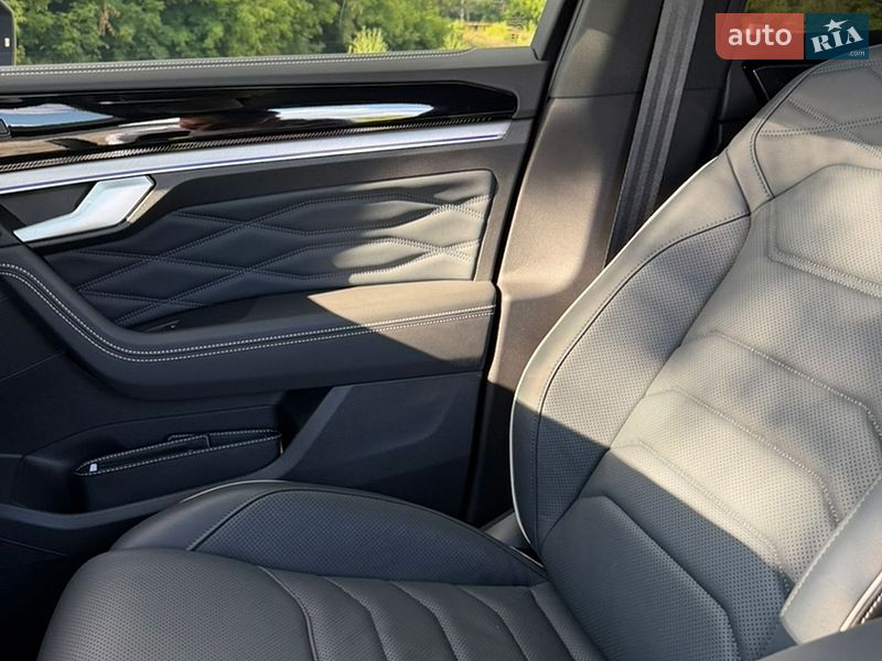 Фото Volkswagen Touareg з оголошення AUTO.RIA