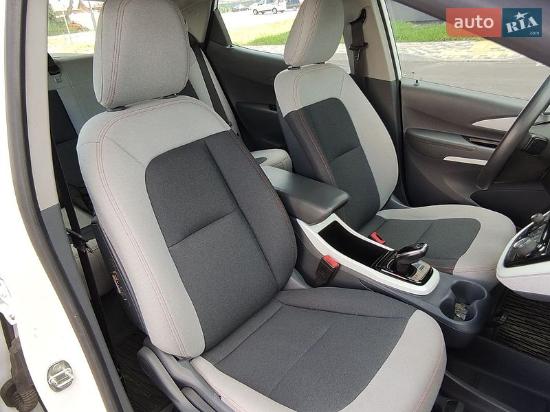 Фото Chevrolet Bolt EV з оголошення AUTO.RIA