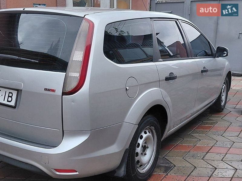 Фото Ford Focus з оголошення AUTO.RIA