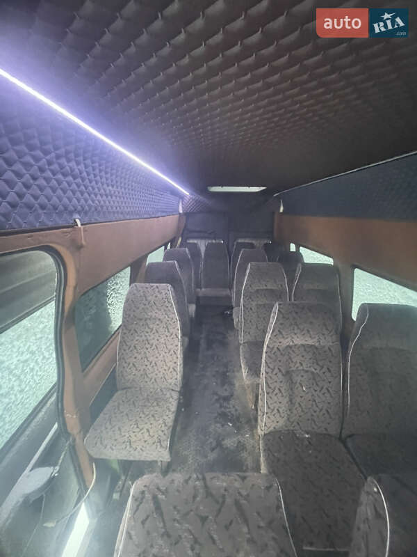 Фото Ford Transit з оголошення AUTO.RIA