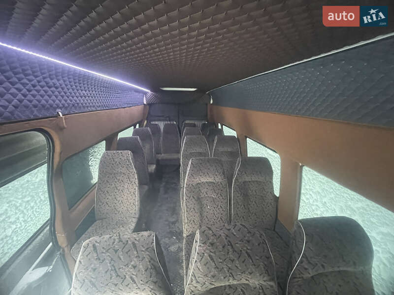 Фото Ford Transit з оголошення AUTO.RIA