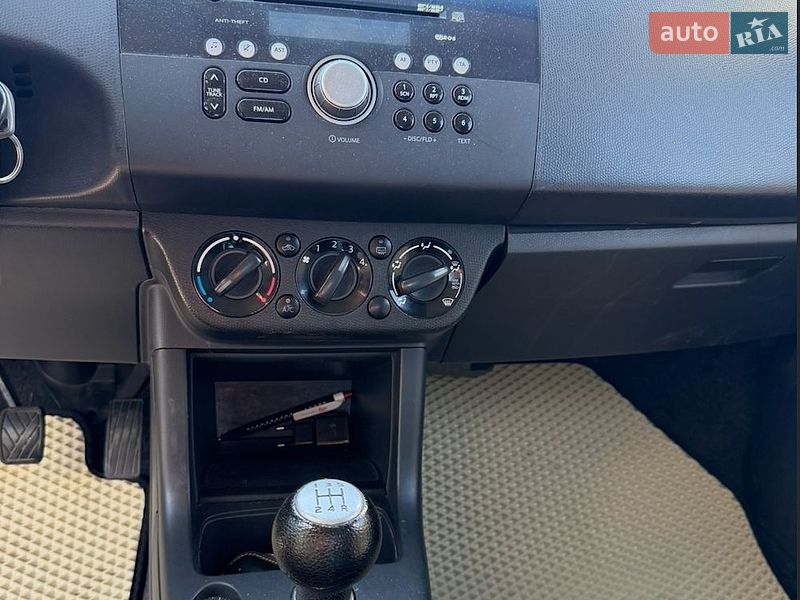 Фото Suzuki Swift з оголошення AUTO.RIA