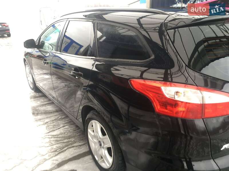 Фото Ford Focus з оголошення AUTO.RIA