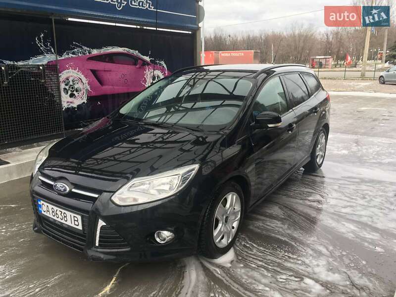 Фото Ford Focus з оголошення AUTO.RIA