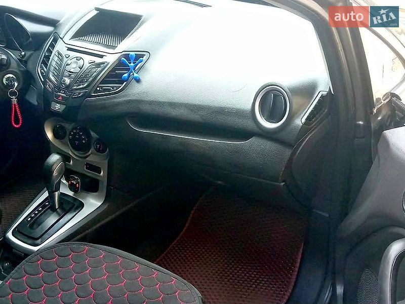 Фото Ford Fiesta з оголошення AUTO.RIA