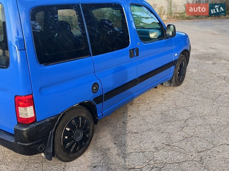 Фото Peugeot Partner з оголошення AUTO.RIA