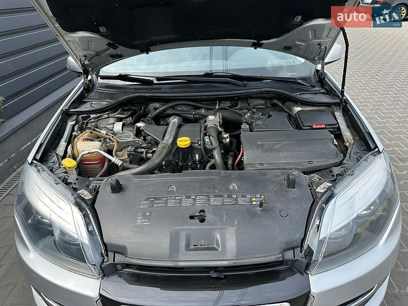 Фото Renault Laguna з оголошення AUTO.RIA