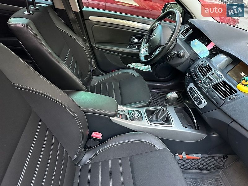 Фото Renault Laguna з оголошення AUTO.RIA