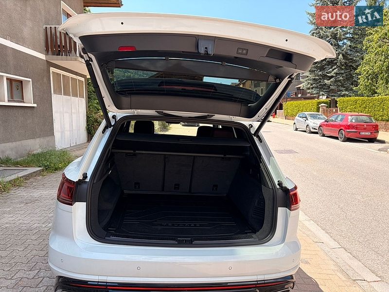 Фото Volkswagen Touareg з оголошення AUTO.RIA