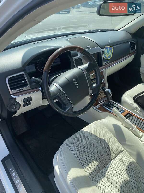 Фото Lincoln MKZ з оголошення AUTO.RIA