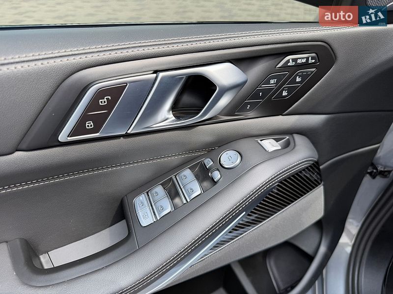Фото BMW X7 з оголошення AUTO.RIA