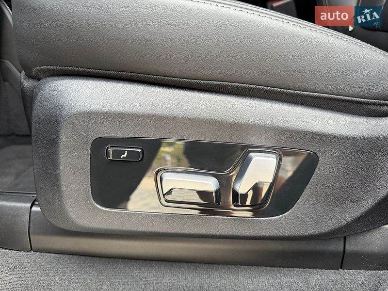 Фото BMW X7 з оголошення AUTO.RIA